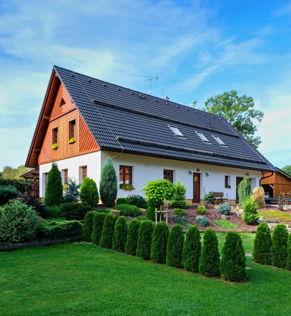 betonová střešní krytina na chalupě